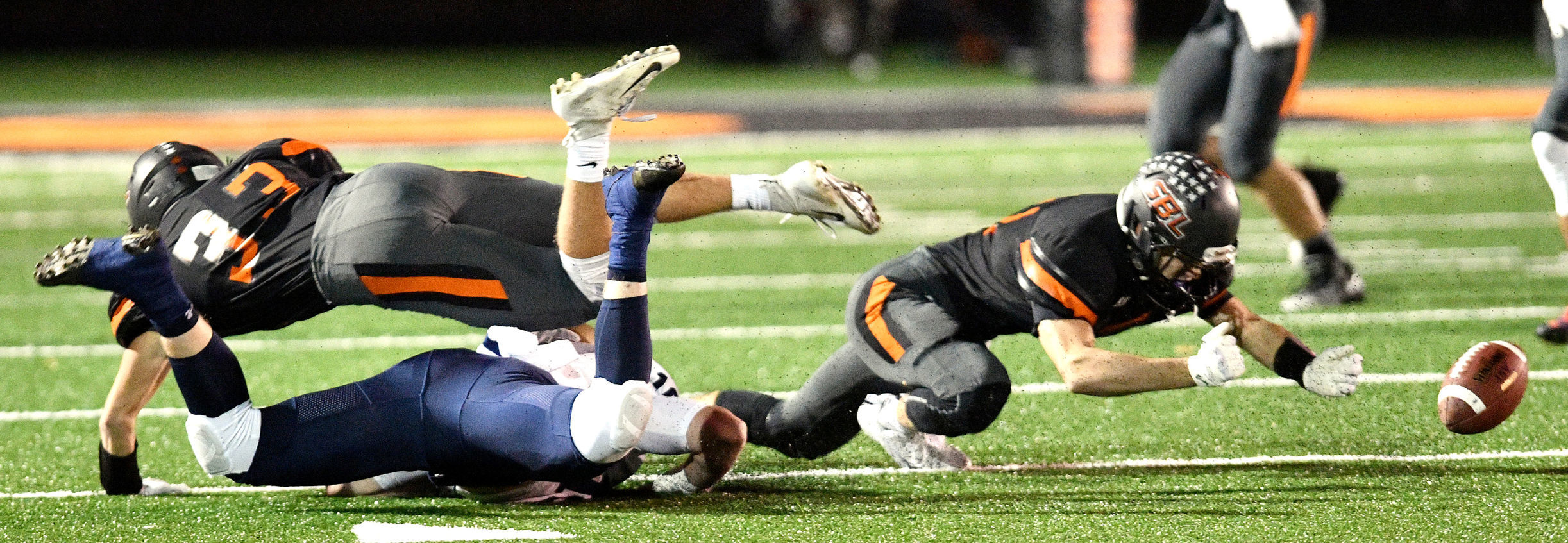 SB-L vs Heelan football
